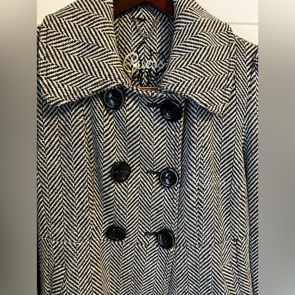 Guess Wool Coat - Medium - Picture 2 of 8